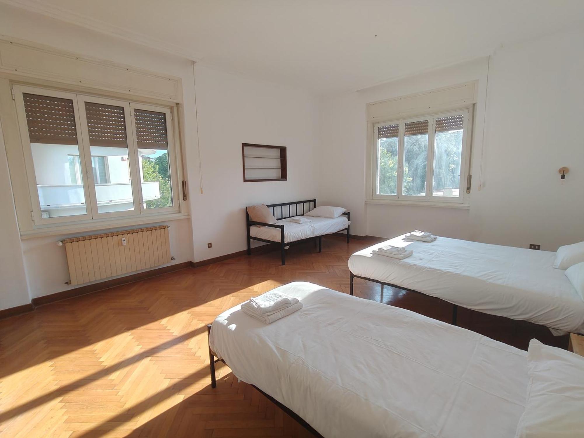 Dock Bay Lodge Hostello Triest Exterior foto