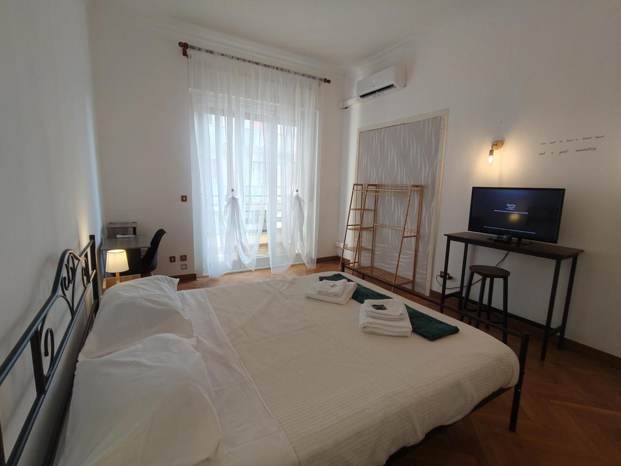 Dock Bay Lodge Hostello Triest Exterior foto